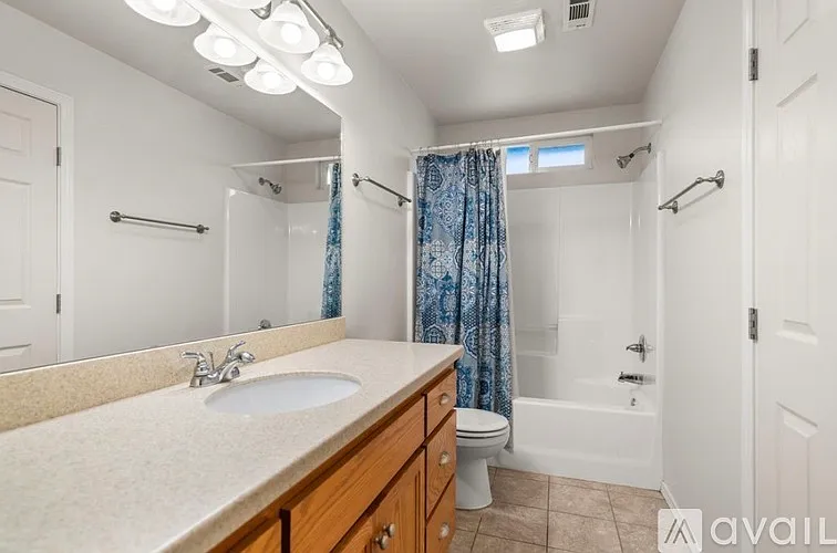 679 Kaitlin Ln — Photo 9