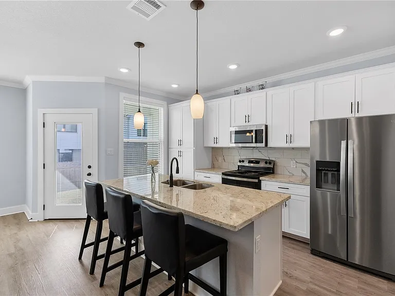 2108 Jax Dr — Photo 6