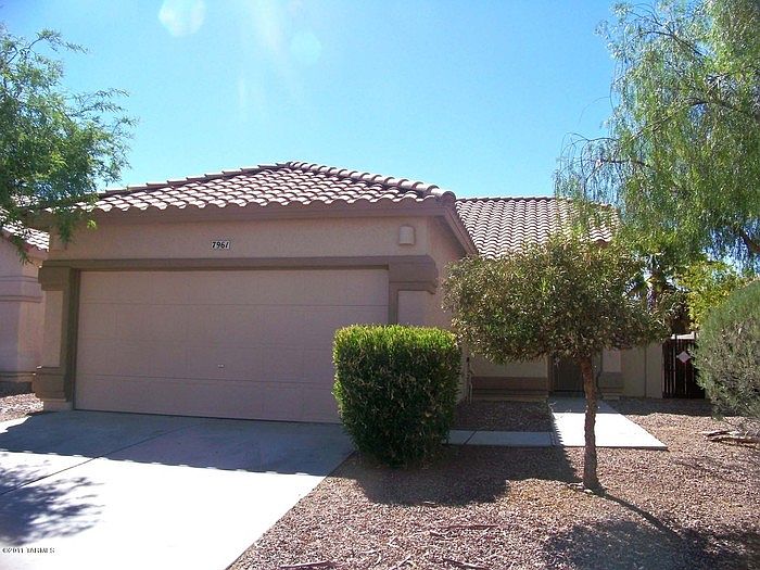 1st image of 7961 N Panamint Dr