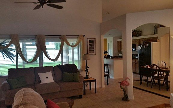 4th image of 8 Ryberry Dr