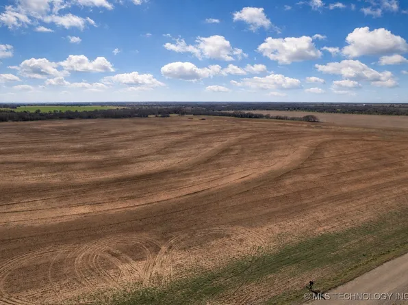 1 E 320th, Red Rock, OK 74651