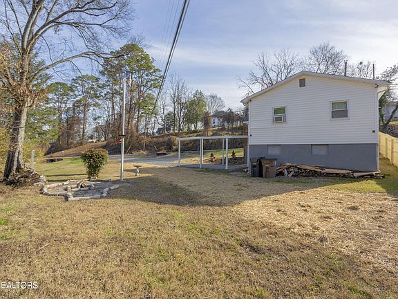 5th image of 2419 Fenwood Dr