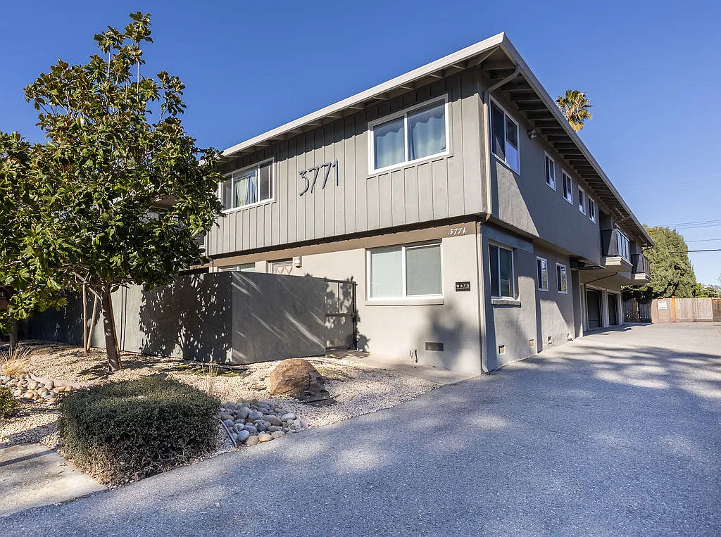 3771 Miramar Way — Photo 3