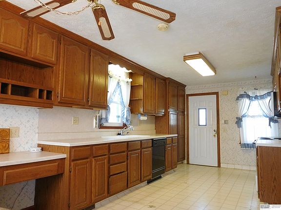 3rd image of 10517 S 25th St
