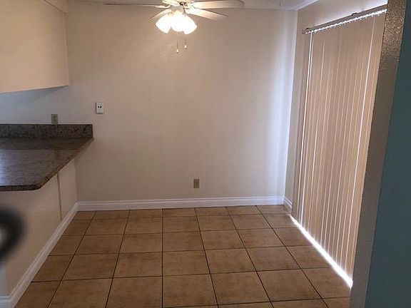 4th image of 1243 Arcadia Ave APT D