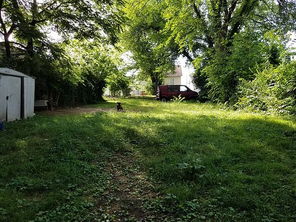 3rd image of 1233 Virginia Ave