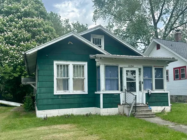 1034 Huey St, South Bend, IN 46628