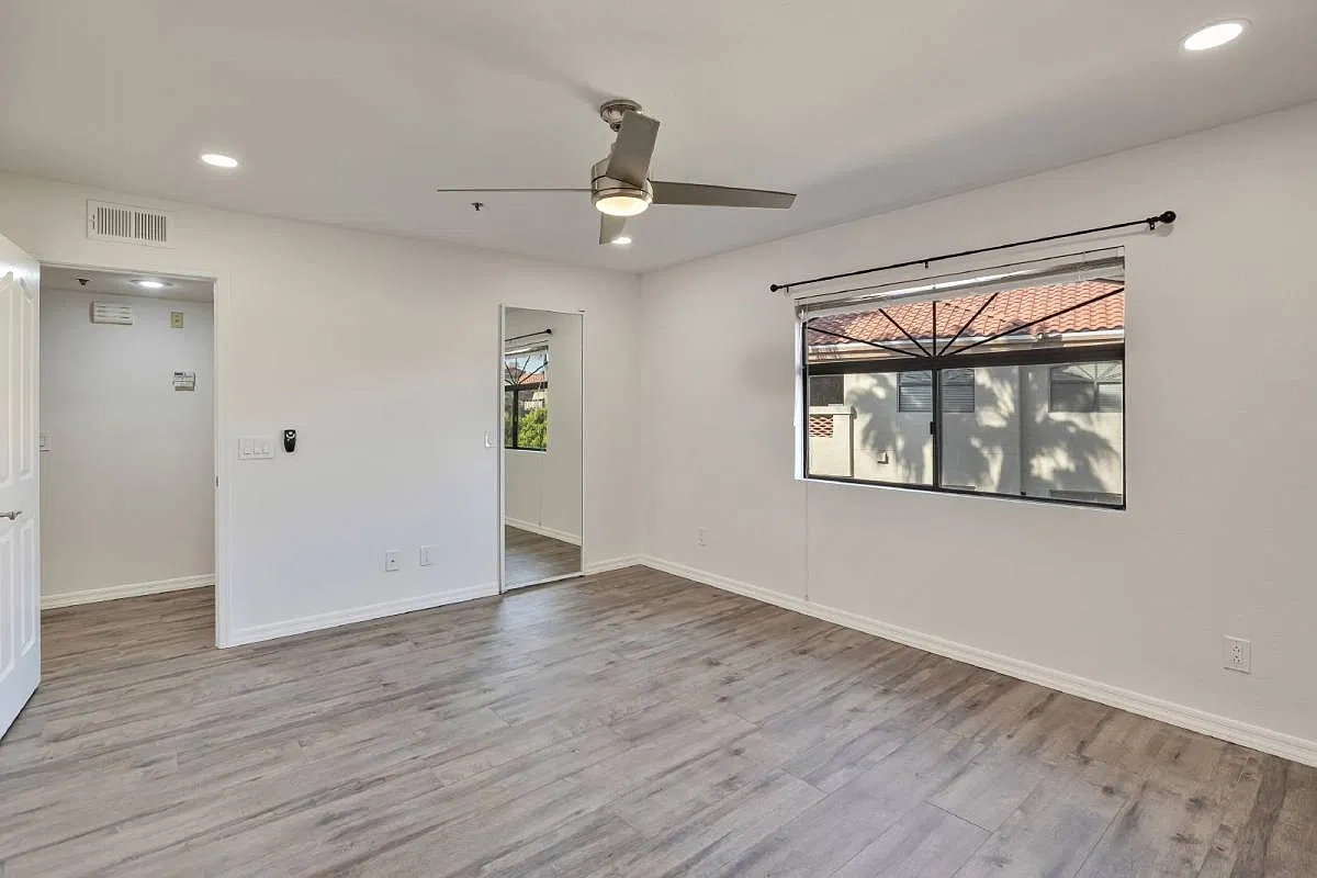5104 N 32nd St #438 in Phoenix, AZ 85016 — Photo 2