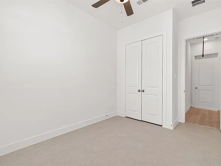 4916 Northern Woods Dr — Photo 18