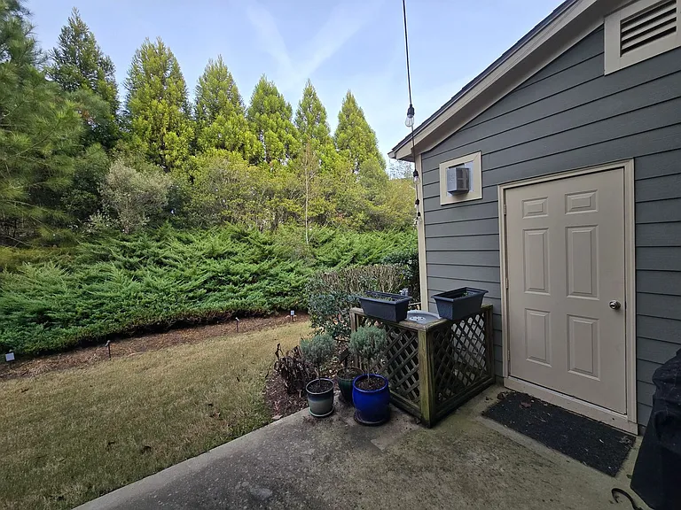 202 Storemont Way — Photo 23