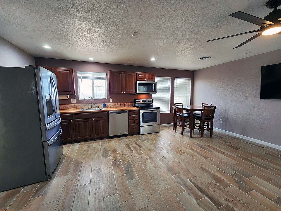 1st image of 471 Pueblo Dr Unit B