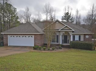 426 Woodhaven Ln, Wetumpka, AL 36093