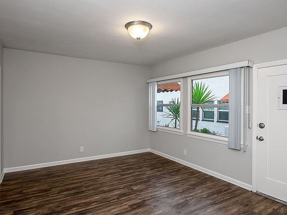 5th image of 1129-31 E California Ave #1131-H