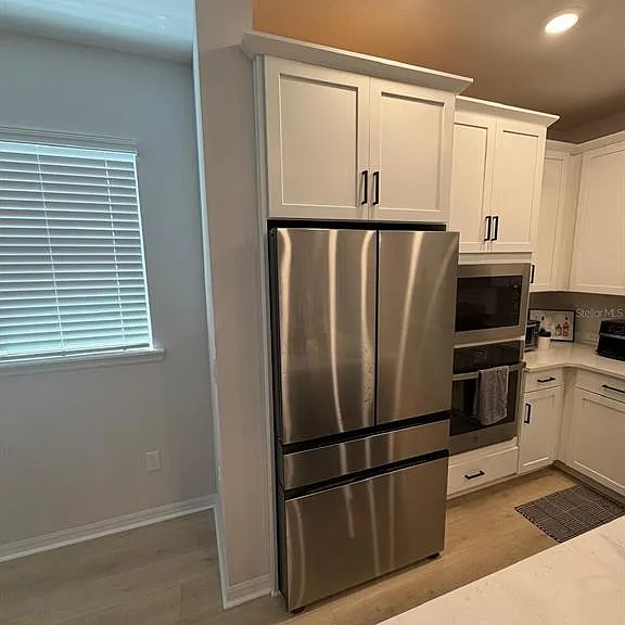 3077 Voyager Ave — Photo 5