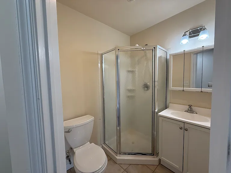 Modern New Luxury Temple Apartments — Photo 19