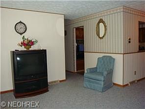4th image of 3870 Nottingham Ave