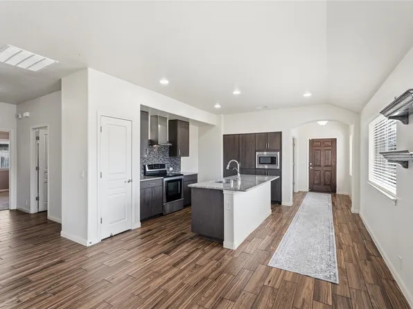 543 Johnson Dr, Lavon, TX 75166