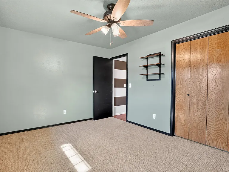 3304 Jim Robison Dr — Photo 16