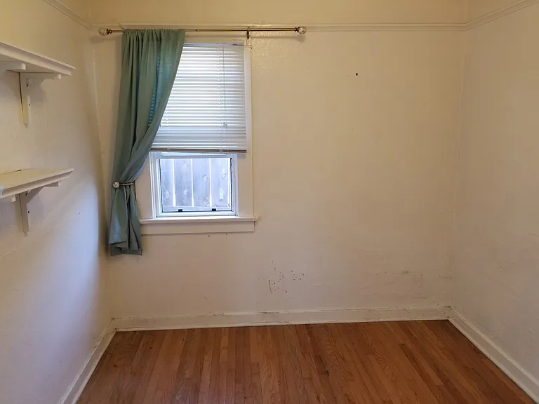 4608 Cherokee Ave — Photo 3