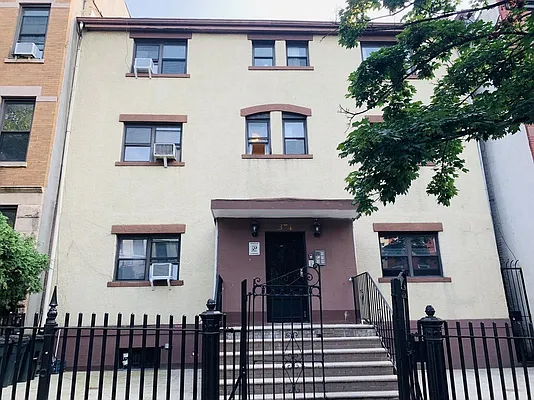 Rented by Besen Partners, LLC | media 27