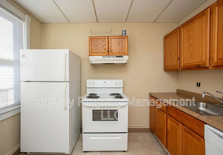 224 Rutland Ave #2 — Photo 6