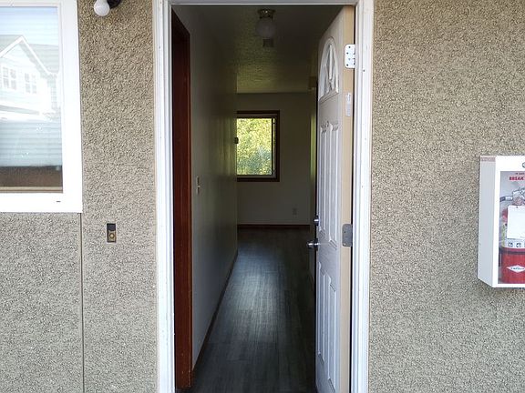 3rd image of 2041 Washington St #8