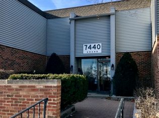 7440 Grand Ave #C-102, Downers Grove, IL 60516