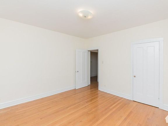 5th image of 1827 W Foster Ave #1829-2