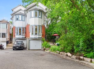 2949 Richmond Rd #2, Ottawa, ON K2B 6S6