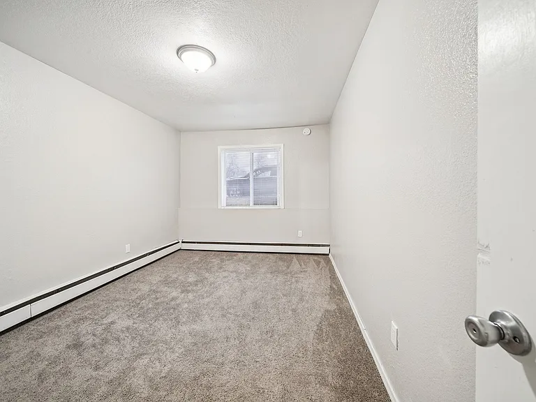 Nicole Apartments — Photo 14