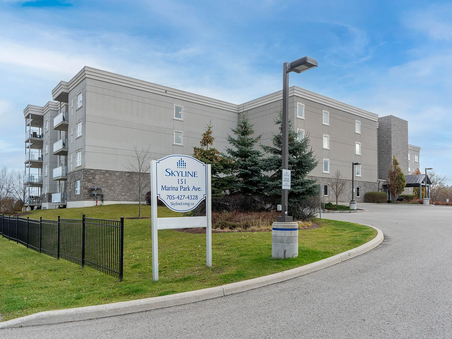 Baypoint Villas Apartments — Photo 1