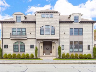 582 Hale St #2, Beverly, MA, 01915