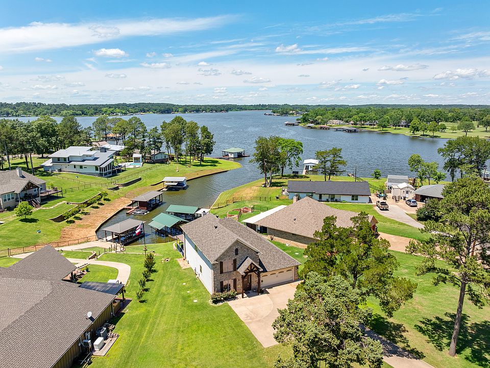 1st image of 15981 Cedar Bay Dr