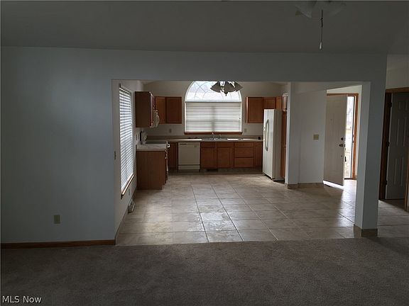 2nd image of 5829 Herons Blvd