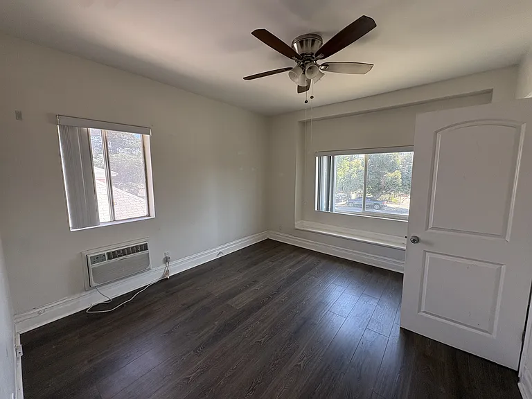 2223 Griffin Ave — Photo 4