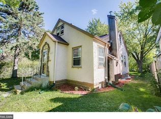 880 Woodbridge St, Saint Paul, MN 55117