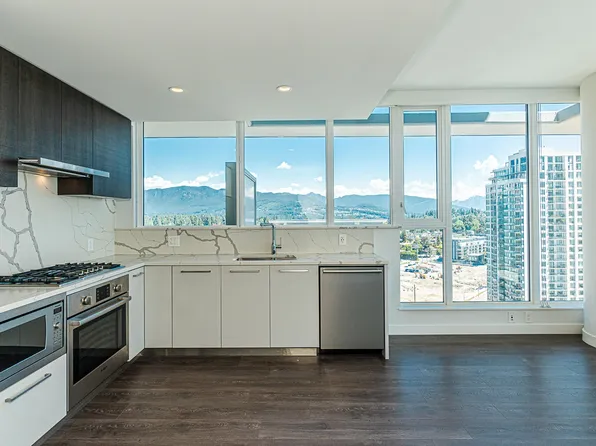567 Clarke Rd #1806, Coquitlam, BC V3J 3X4