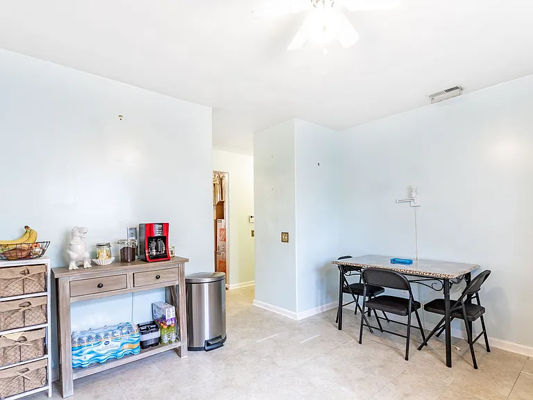 601 Lord Byron Ct — Photo 8