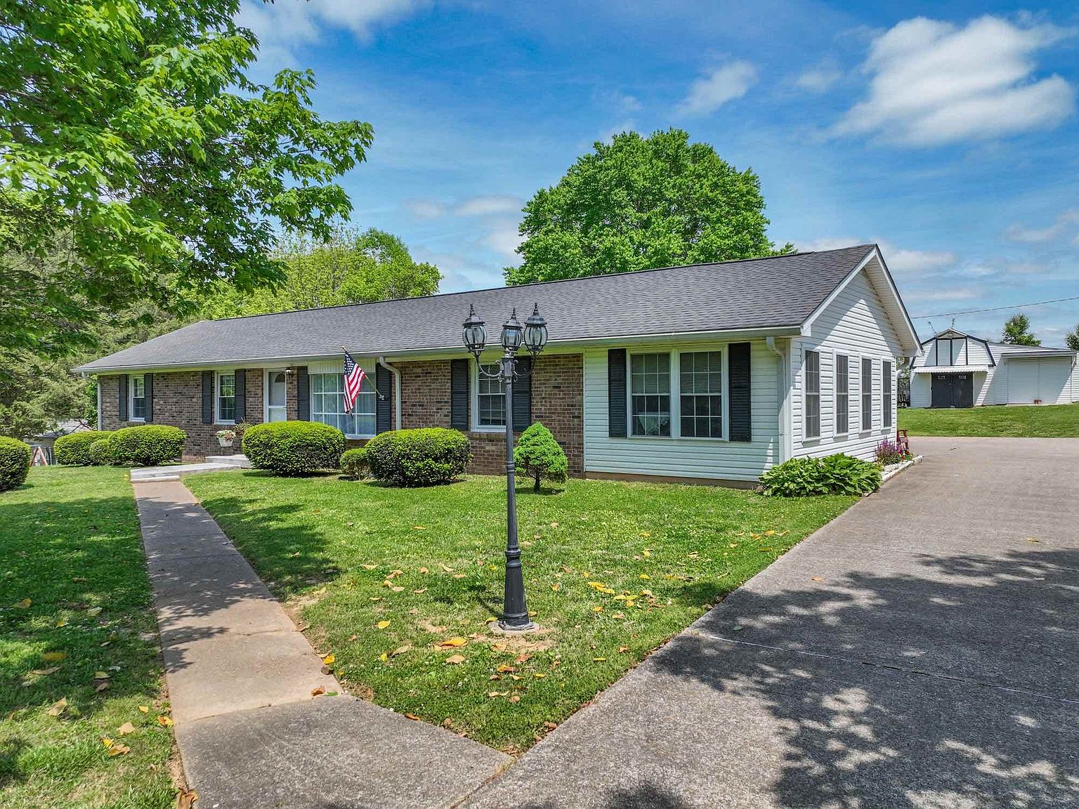 373 Sango Rd, Clarksville, TN 37043 Zillow