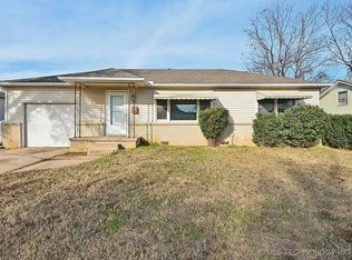 201 E 7th St, Owasso, OK 74055