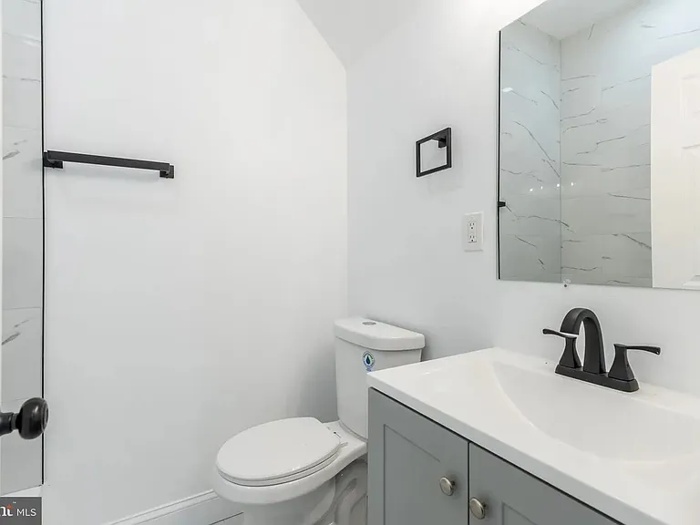 703 N 43rd St #1 — Photo 9