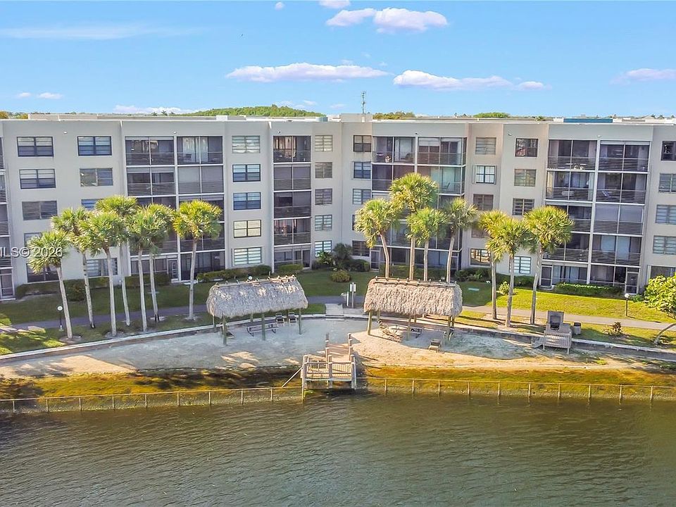 1st image of 1100 Colony Point Cir APT 201