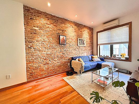 1st image of 68 Thompson St APT 5B