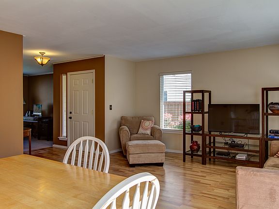 2nd image of 12918 158th Street Ct E