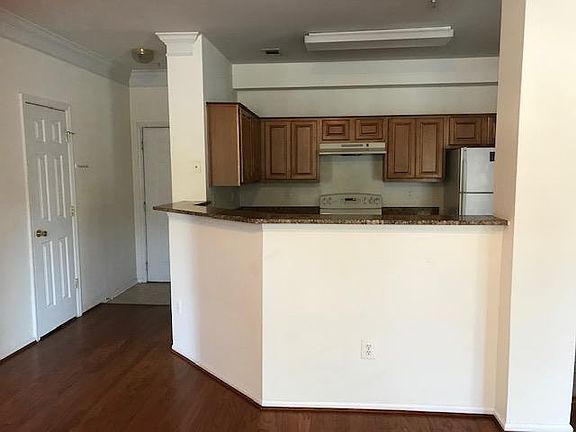 2nd image of 1530 Spring Gate Dr Unit 9117