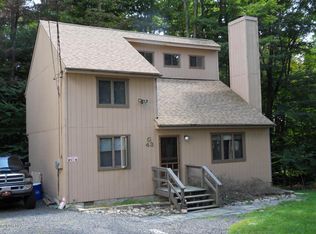 7022 Vista Dr, Tobyhanna, PA 18466