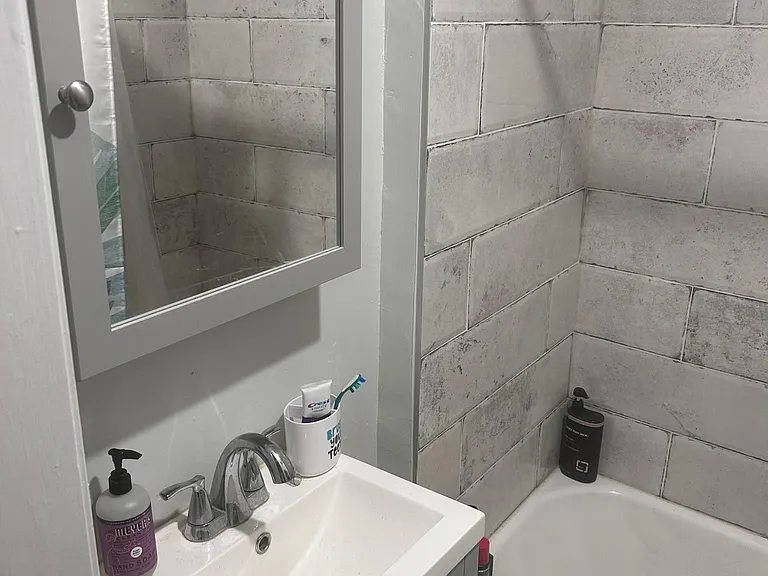 2045 Fitzwater St #1 — Photo 4