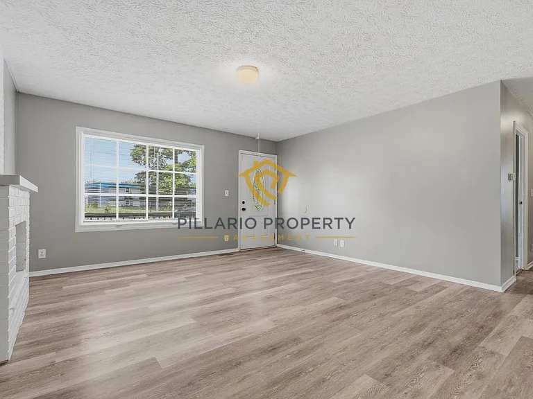 8315 Roy Rd — Photo 11