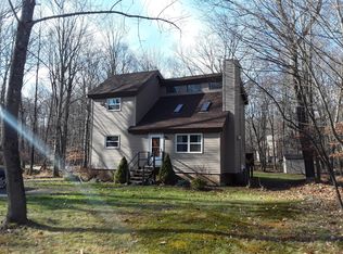 2791 Rockway Rd, Lake Ariel, PA 18436