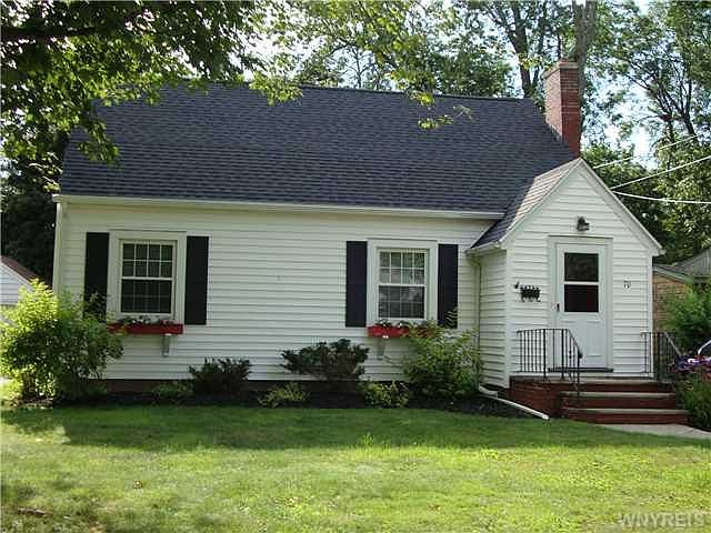 1st image of 70 Darlich Ave
